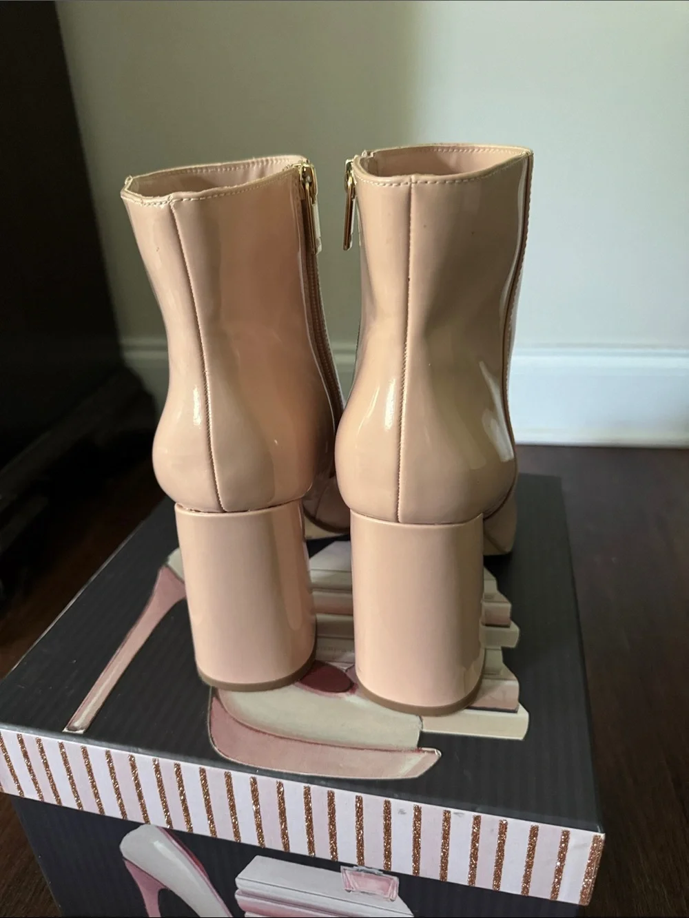 Jennifer Lopez Nude Patent Ankle Boots with Side Zip